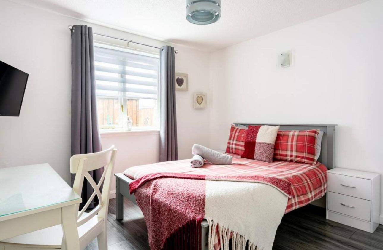 Ochil View Holiday Let Tullibody Екстер'єр фото